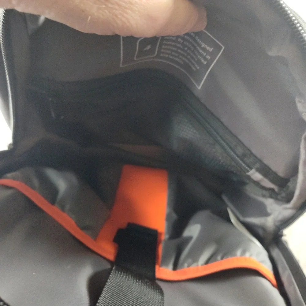 Targus zip bag this